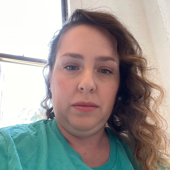 Meet your Posher, Eden - Picture 2 of 2